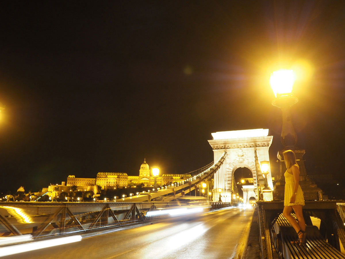 Budapest Kettenbrucke Nacht Smilesfromabroad